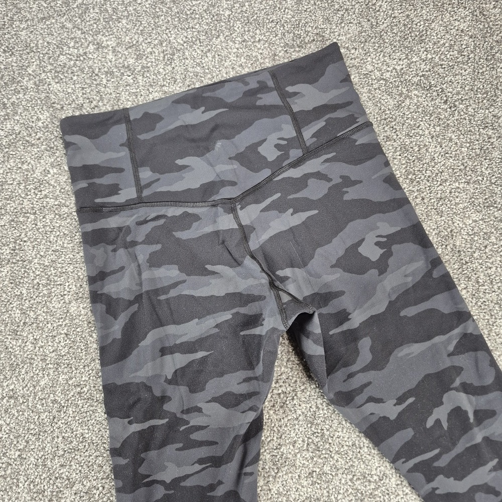 Athleta Elation 7/8 Tight Women's Medium Black Camo Leggings